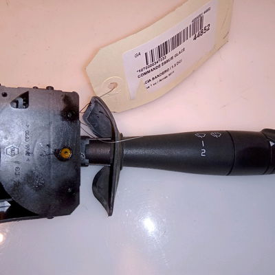 Commande essuie glace Dacia SANDERO 1.5 dci (2010)