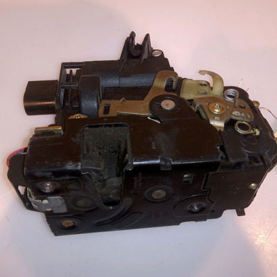 Serrure porte avd Volkswagen GOLF IV (1J1) 1.6 (1997-2004)