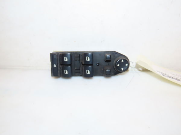 Commande lève-glace porte avant gauche Bmw 5 (E60) 530 d (2002-2005)