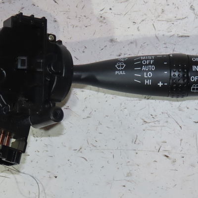 Commande essuie glace Toyota COROLLA (_E12_) 2.0 d-4d (cde120r_, cde120l_) (2002-2006)