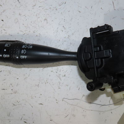 Commande eclairage Toyota COROLLA (_E12_) 2.0 d-4d (cde120r_, cde120l_) (2002-2006)