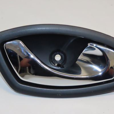 Poignee int porte ard Renault SCÉNIC III (JZ0-1_) 1.2 tce (2012)