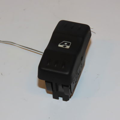 Commande lève-glace porte avant droite Dacia LOGAN (LS_) 1.5 dci (ls0k) (2006-2012)