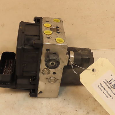 Unité hydraulique abs Volkswagen PASSAT B5.5 (3B3) 1.9 tdi (2000-2005)