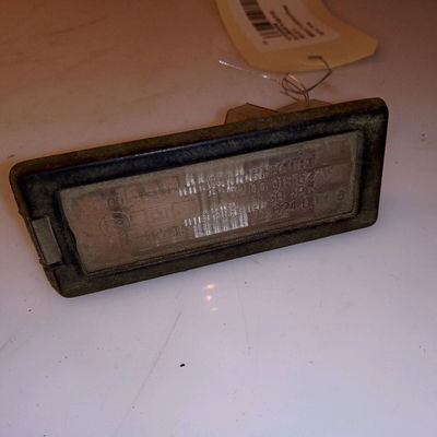 Eclaireur plaque de police d Renault LAGUNA II Grandtour (KG0-1_) 2.0 dci (kg1t) (2005-2006)