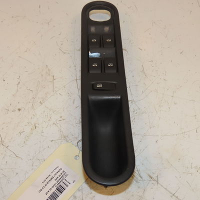 Commande lève-glace porte avant gauche Renault ESPACE IV (JK0-1_) 2.0 dci (jk01, jk02, jk1j, jk1k, jk1h) (2006)