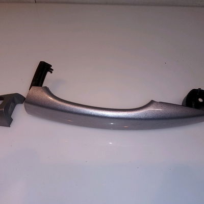 Poignee ext porte avg Citroën C3 III (SX) 1.2 puretech 82 (2018) 5 portes