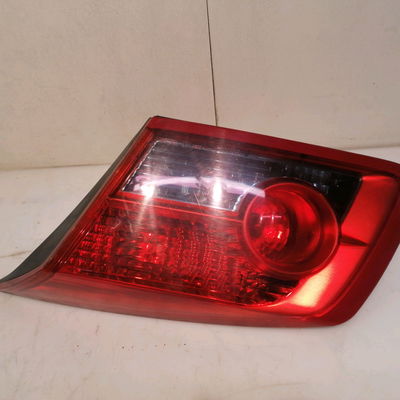 Feu arrière intérieur droit RENAULT VELSATIS Phase 1 01-2002--04-2005 3.5i V6 240ch