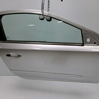 Porte avant droite Opel ASTRA H GTC (A04) 1.9 cdti (l08) (2005-2010)