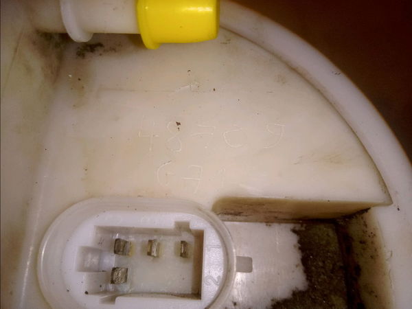 Jauge a carburant Renault TWINGO I (C06_) 1.2 (c066, c068) (1996-2007) 3 portes
