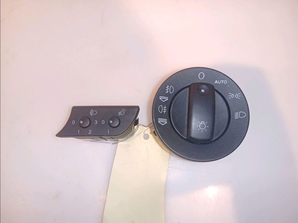 Interrupteur commande de phares Audi A4 B7 (8EC) 1.9 tdi (2004-2008) 4 portes