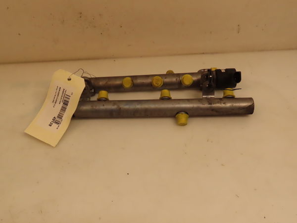 Rampe injection Mercedes-benz CLS (C219) Cls 320 cdi (219.322) (2005-2010)