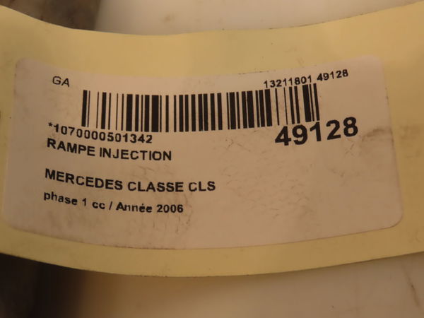 Rampe injection Mercedes-benz CLS (C219) Cls 320 cdi (219.322) (2005-2010)