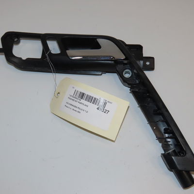 Poignee int porte avg Volkswagen POLO (9N_, 9A_) 1.2 12v (2001-2007) 5 portes
