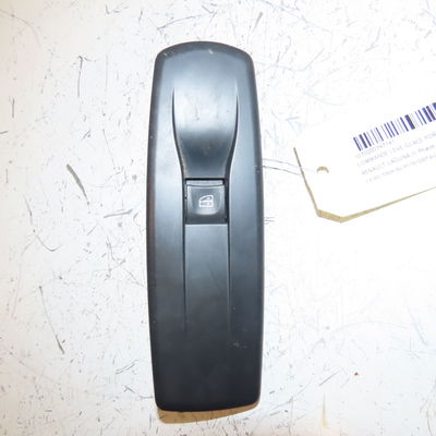Commande lève-glace porte avant droite Renault LAGUNA III (BT0-1) 2.0 dci (bt07, bt0j, bt14, bt1a, bt1s) (2007-2015) 5 portes
