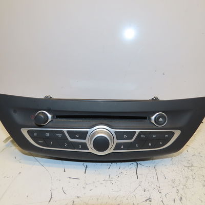 Autoradio Renault LAGUNA III (BT0-1) 2.0 dci (bt07, bt0j, bt14, bt1a, bt1s) (2007-2015) 5 portes