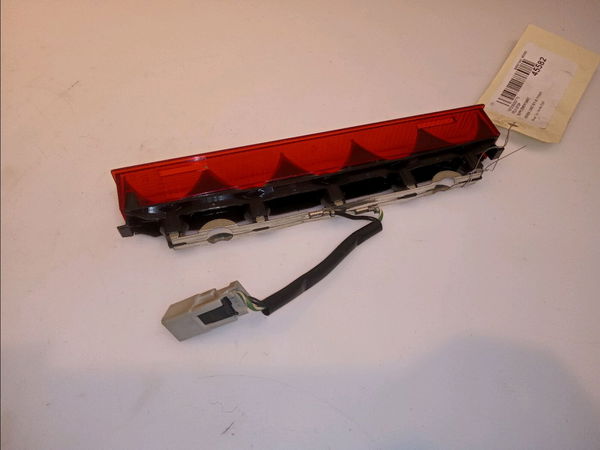 Feux stop supplementaire Honda CIVIC VII Hatchback (EU, EP, EV) 1.6 i (ep2, eu8, eu6) (2001-2005)