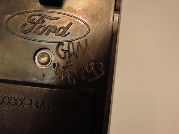 Commande lève-glace porte avant gauche Ford C-MAX II (DXA-CB7, DXA-CEU) 1.6 tdci (2010-2019) 5 portes