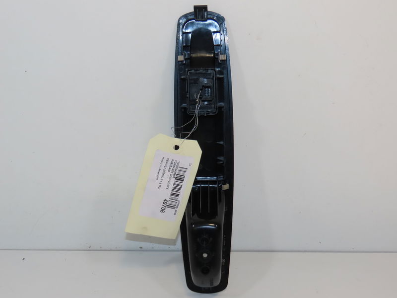 Commande lève-glace porte avant droite Renault SCÉNIC III (JZ0-1_) 1.5 dci (2009) 5 portes