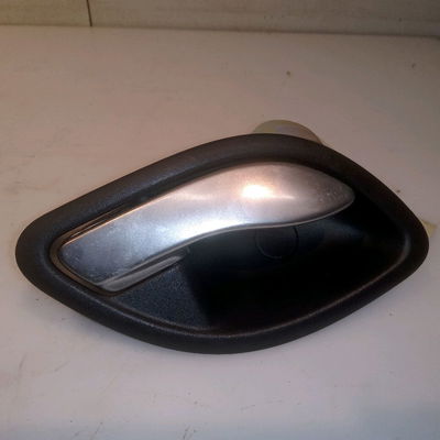 Poignee int porte avd Renault ESPACE IV (JK0-1_) 2.2 dci (jk0h) (2002-2006)