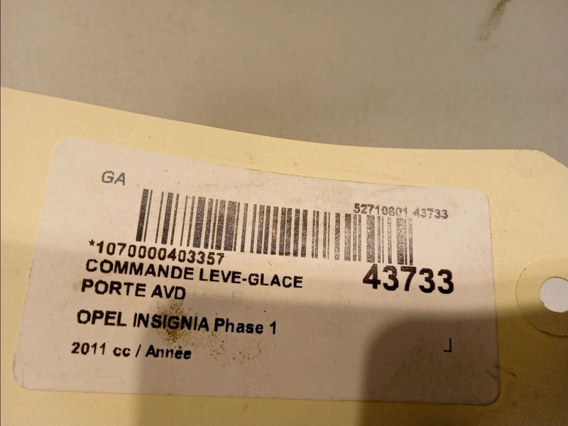 Commande lève-glace porte avant droite Opel INSIGNIA A (G09) 2.8 v6 turbo opc 4x4 (68) (2009-2017)