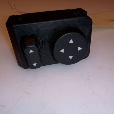 Commande rétroviseurs extérieures électriques FIAT PUNTO EVO III Phase 1 10-2009--12-2013 1.3 MULTIJET 75ch
