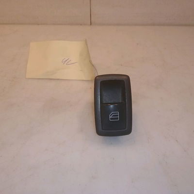 Commande lève-glace porte avant droite Mercedes-benz CLASSE A (W169) A 180 cdi (169.007, 169.307) (2004-2012) 5 portes