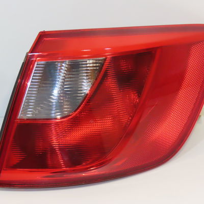 Feu arrière droit Seat IBIZA IV ST (6J8, 6P8) 1.6 tdi (2010-2015)