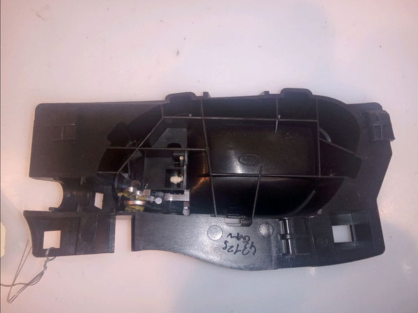 Poignee int porte avd Citroën DS4 (NX_) 1.6 thp 200 (2011-2015)