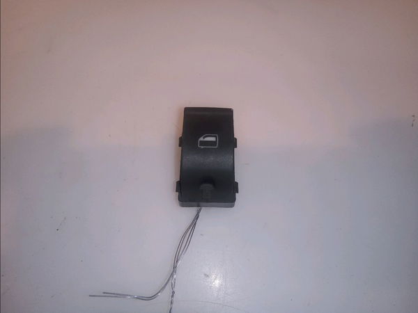 Commande lève-glace porte avant droite Audi A4 B7 (8EC) 1.9 tdi (2004-2008) 4 portes