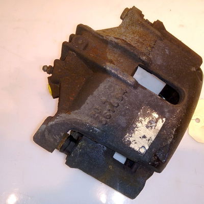 Etrier de frein avant droit Peugeot 206 3-5 portes (2A-C) 2.0 s16 (1999-2007)
