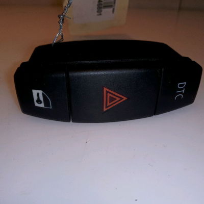 Bouton de warning Bmw 1 (E87) 118 d (2004-2007)