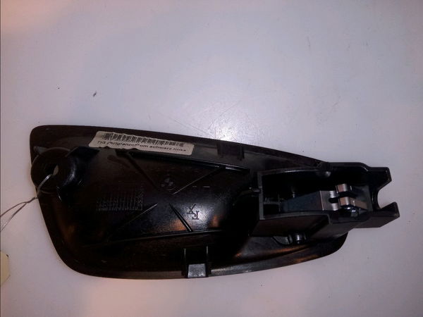 Poignee int porte arg Bmw 1 (E87) 118 d (2004-2007)