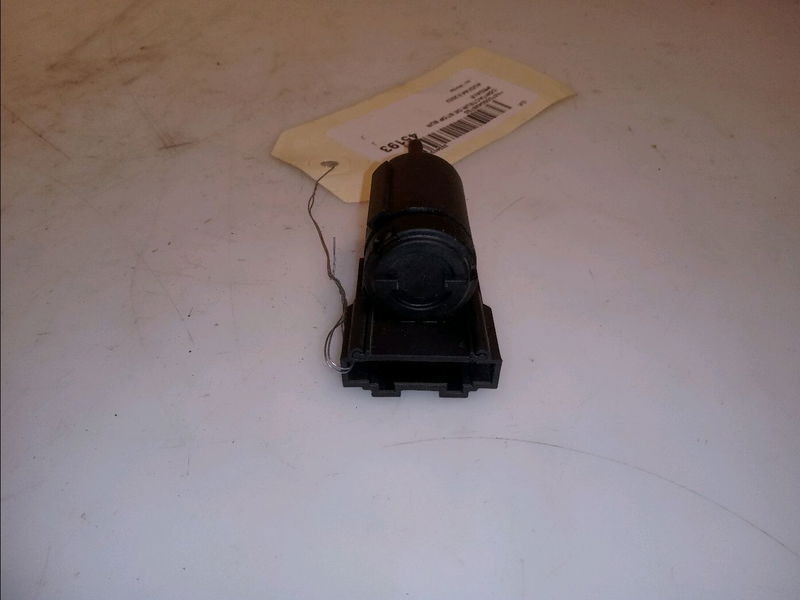 Contacteur de stop sur pedale  Audi A4 B6 Avant (8E5) 2.5 tdi quattro (2001-2004)
