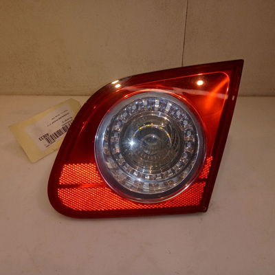 Feu arrière intérieur droit Volkswagen PASSAT B6 (3C2) 1.9 tdi (2005-2010) 4 portes