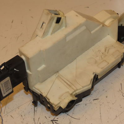 Serrure porte avg Citroën C5 III Break (RW_) 2.0 hdi (2008)