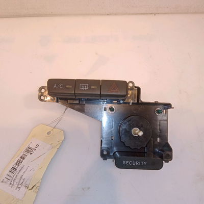 Bouton de warning Toyota YARIS (_P1_) 1.3 (scp12_, scp13_) (2002-2005)