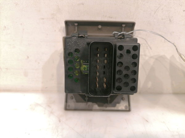 Commande lève-glace porte avant gauche Chrysler PT CRUISER (PT_) 2.0 (2000-2004)