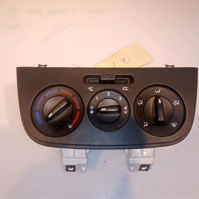 Commande de chauffage Peugeot BIPPER TEPEE 1.4 (2008)