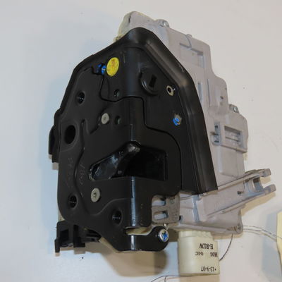 Serrure porte avg Audi A4 B8 (8K2) 2.0 tdi (2007-2015)