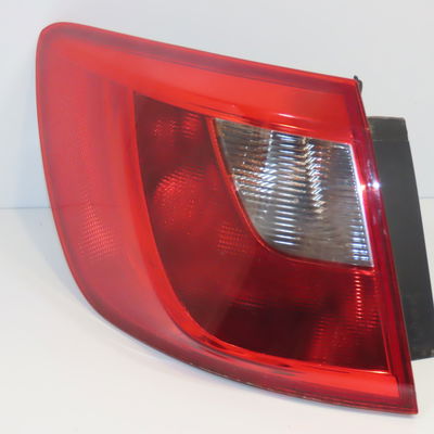 Feu arrière gauche Seat IBIZA IV ST (6J8, 6P8) 1.6 tdi (2010-2015)