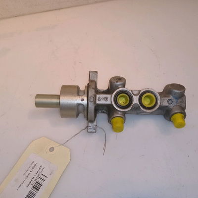 Maitre cylindre Toyota YARIS (_P1_) 1.3 (scp12_, scp13_) (2002-2005)