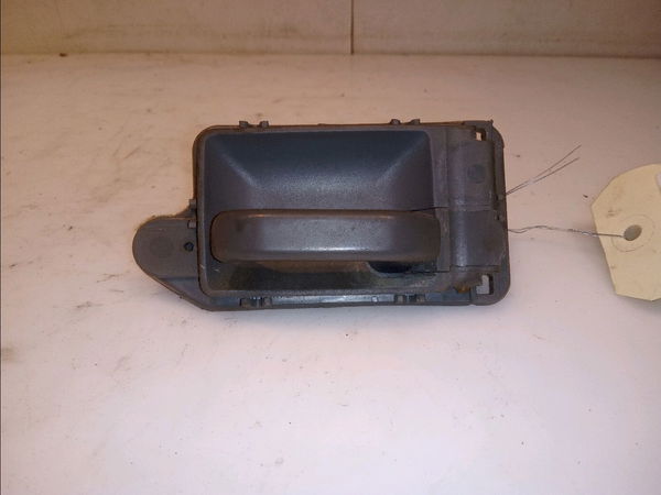 Poignee int porte ard Peugeot 205 II (20A-C) 1.4 (1988-1998)