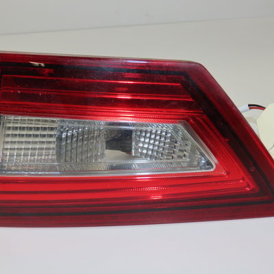 Feu arrière intérieur droit Renault CLIO IV (BH_) 1.5 dci 90 (2012) 5 portes