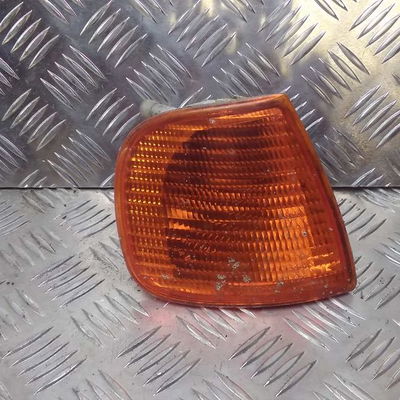 Clignotant droit Volkswagen CADDY II Camionnette-Monospace (9K9A) 1.9 sdi (1995-2004)