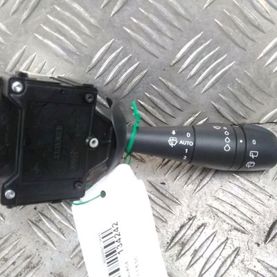 Commande essuie glace Renault CAPTUR I (J5_, H5_) 1.5 dci 90 (2013) 5 portes