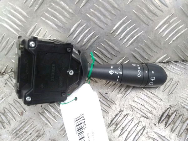 Commande essuie glace Renault CAPTUR I (J5_, H5_) 1.5 dci 90 (2013) 5 portes