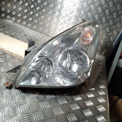 Phare gauche Toyota COROLLA Verso (ZER_, ZZE12_, R1_) 1.8 (znr11_) (2004-2009)