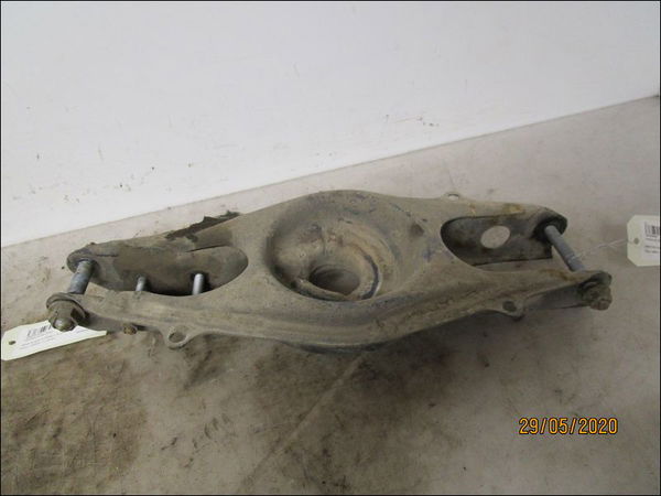 Triangle inf ard Mercedes-benz CLASSE C T-Model (S204) C 220 cdi (204.208) (2007-2008)