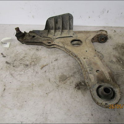 Triangle inf avg Volkswagen GOLF III (1H1) 1.9 tdi (1993-1997)